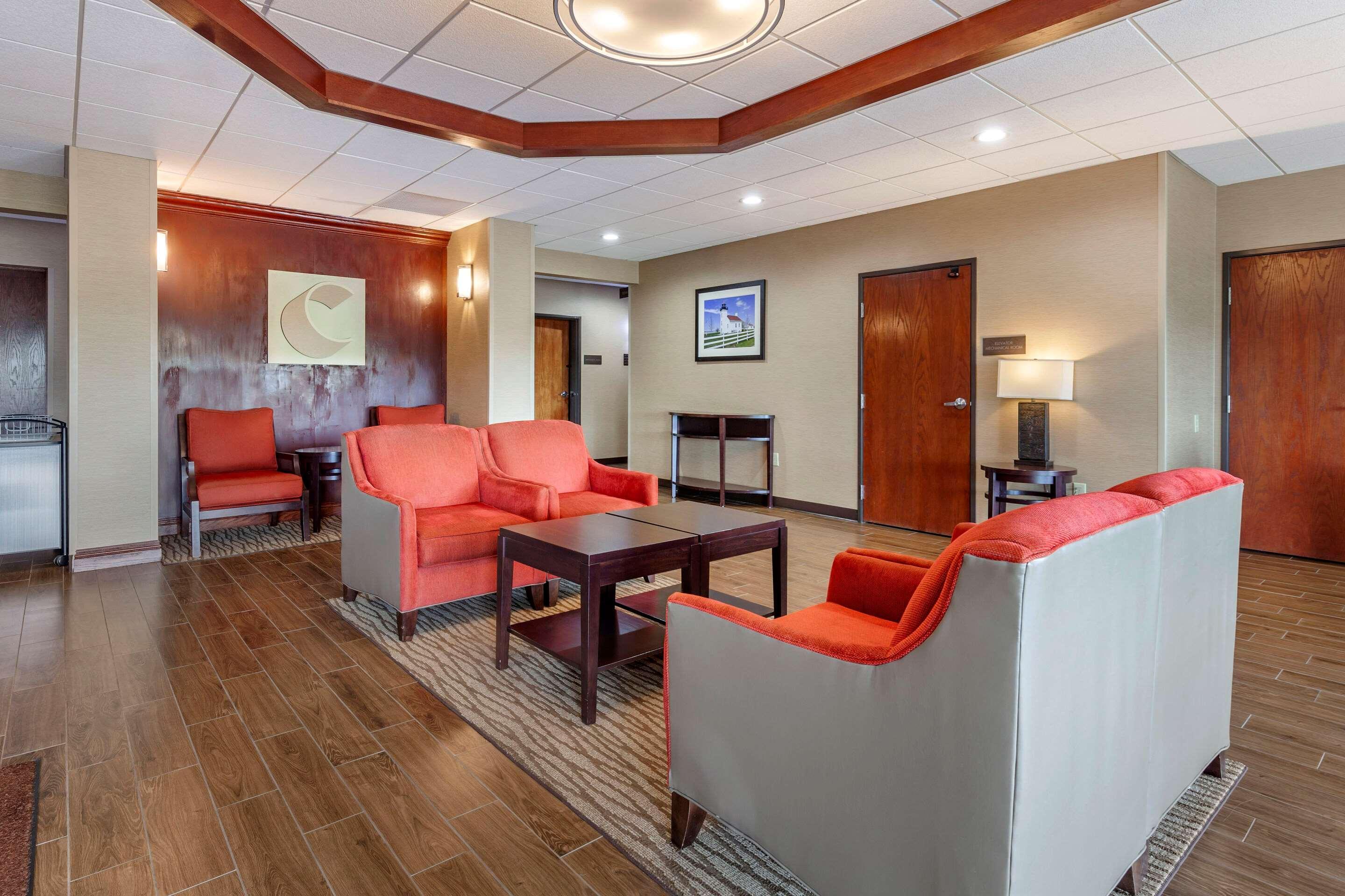 Comfort Suites Escanaba Exteriér fotografie